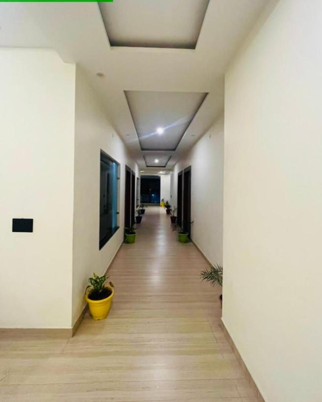 Lotus Palm Retreat - Full Villa 우자인 외부 사진